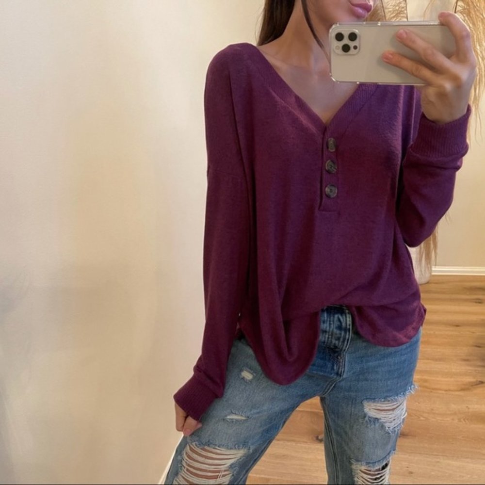 Everyday Essential Henley | Plum View 2